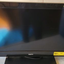 Sanyo 32" inch TV With Remote 