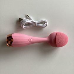Grace & Stella Silicone Facial Cleansing Brush