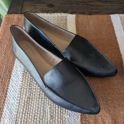 Comfy Flats, Barely Used Size 8