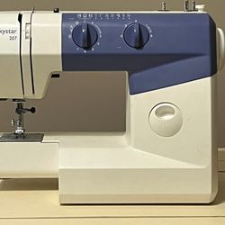 Huskystar Sewing Machine And Cabinet 