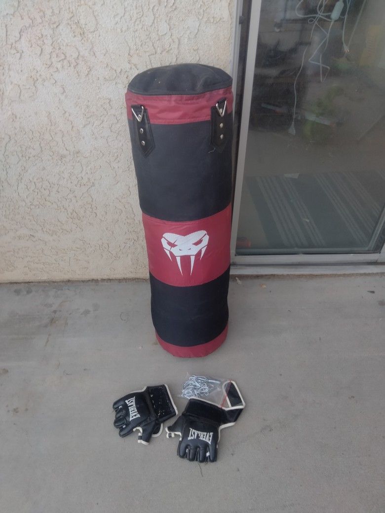 Punching Bag With Stand And Gloves