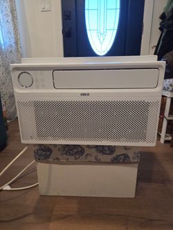 Like-New Dreo 8,000 BTU U-Shaped Inverter AC – Ultra Quiet & Energy Efficient