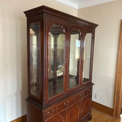Drexel Heritage China Cabinet