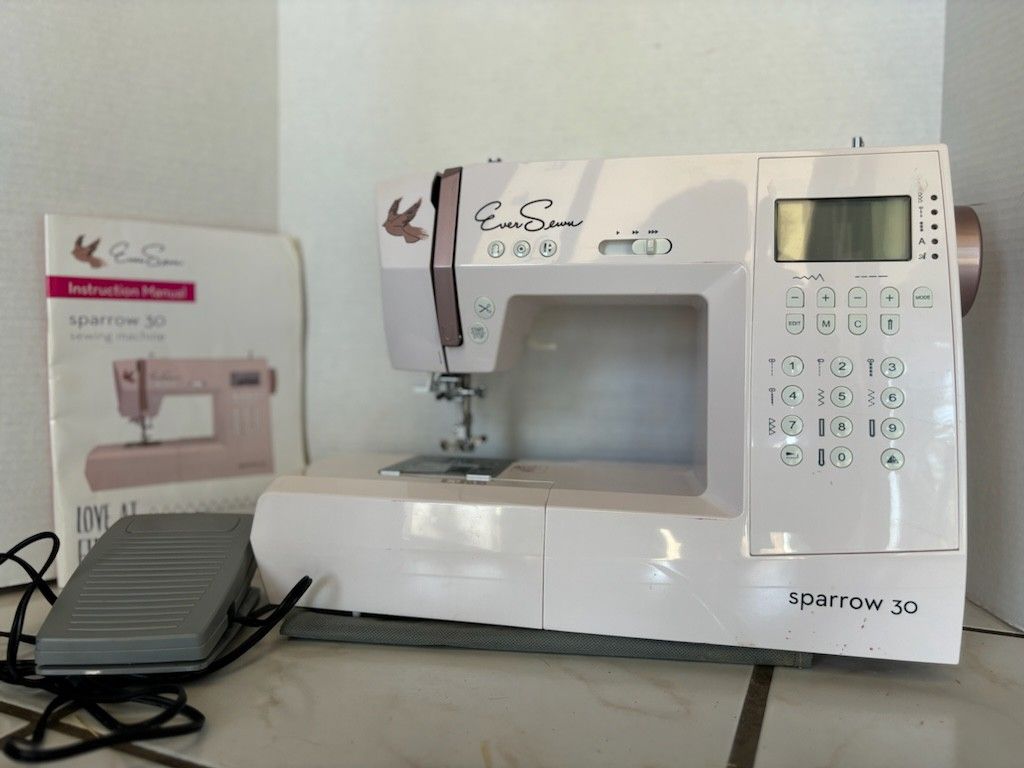 Ever Sewn Sparrow 30 Sewing Machine