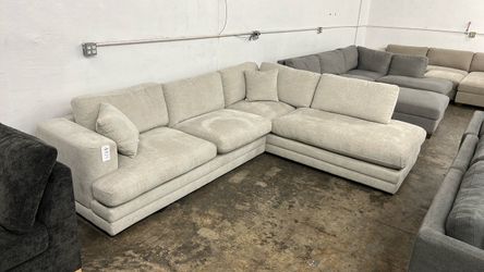 Sectional Sofa - Delivery/Financing Available