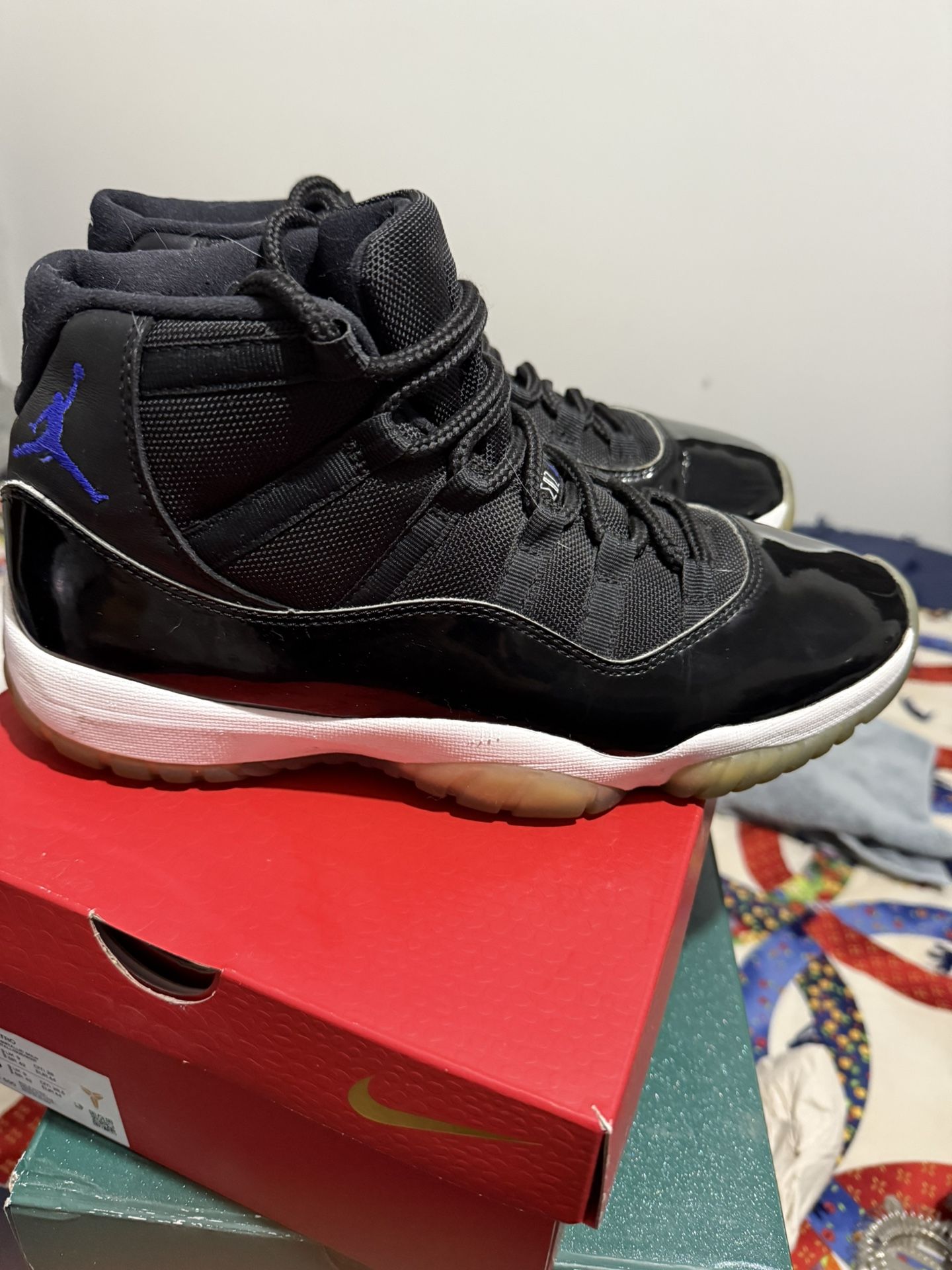 JORDAN 11 Space Jame