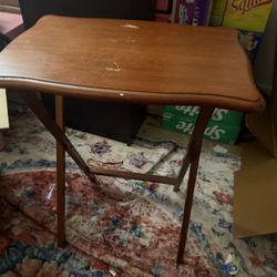 Foldable Side Table 