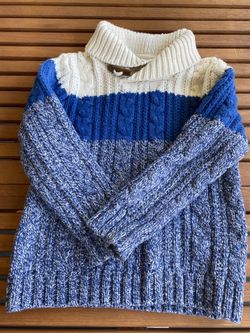 gap sweater