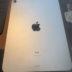 I Pad Air 4 With Magic Keyboard