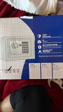 Small  Digital Safe