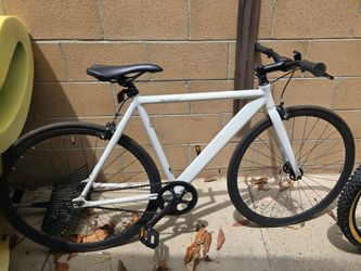 White P3 bike