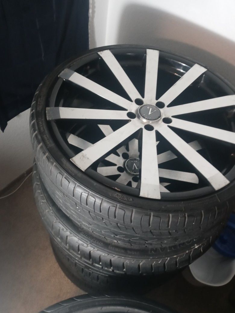 22s For a Dodge Charger.. /Chrysler 300…