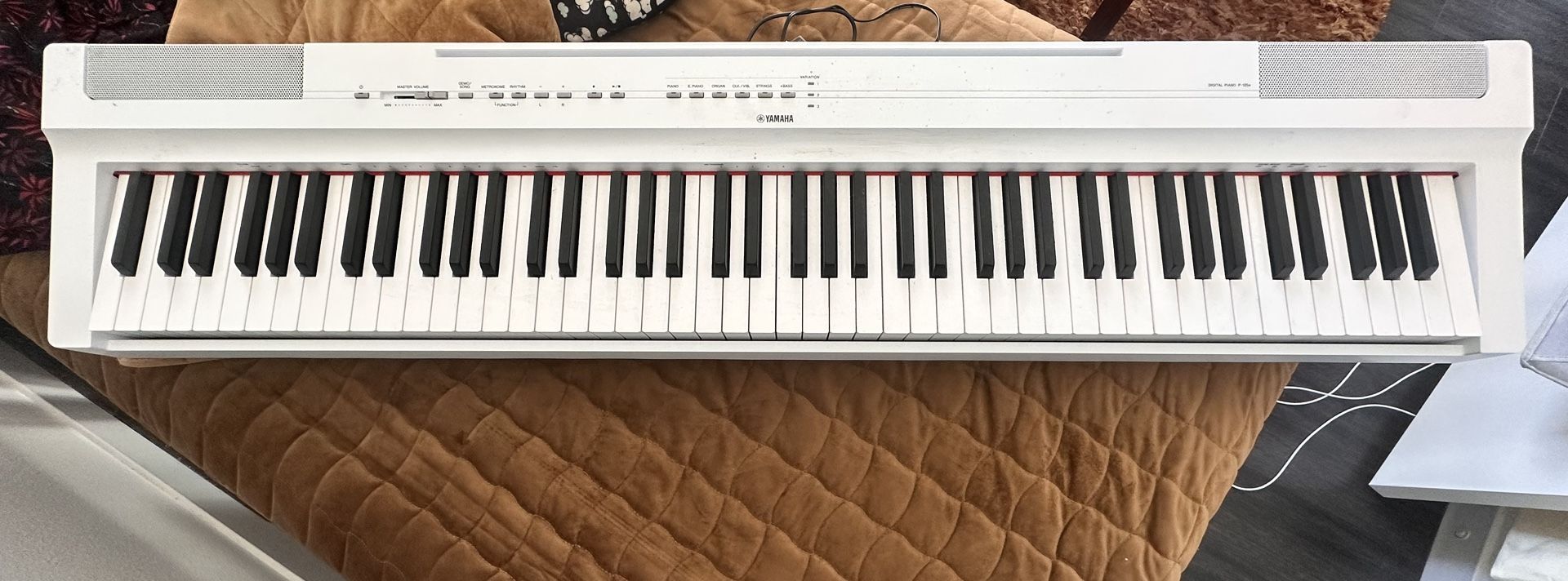 Yamaha Keyboard. Used Gently Fully Working. 