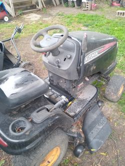 Craftsman Mower/Leaf Catcher 