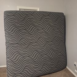 King Sealy Hybrid Mattress