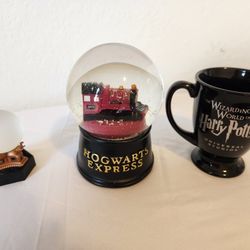 Hogwartz Big Snowglobe. Harry Potter Mug Collection
