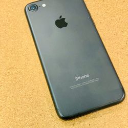 IPhone 7   128GB Fully unlocked 