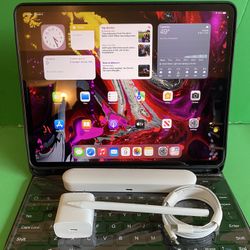 Apple IPad Pro 12.9” 3rd Generation (Face ID/Liquid Retina /2018 model) 64GB with keyboard Case, Stylus pen & Accessories 
