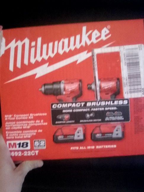 Milwaukee 18 V Brushless Impact Drill And Drill Driver Combo With 2 Batteries And A Charger (Brand New)