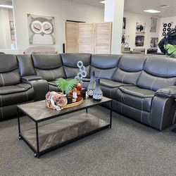 Power Reclining Sectional