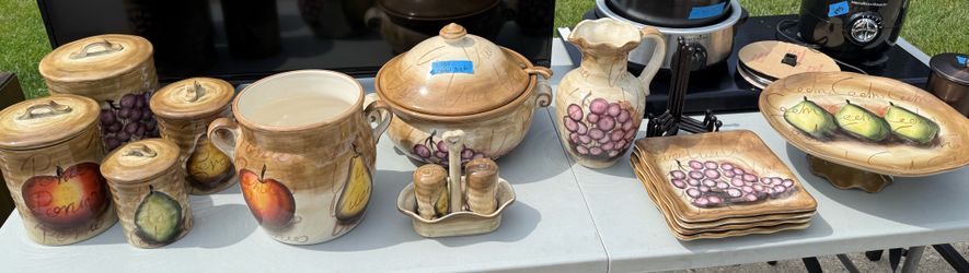 Canister/Serving Set