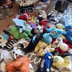 Assorted Mini Animals Etc .(60)