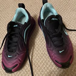 Nike Air Max 720 Size 4Y Purple/ Black 