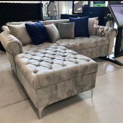 So Chic Gray Velvet Tufted L Shaped 2 Piece Sectional 🖤 Living Room Set ~ Couch 🖤 Showroom Available 🏠