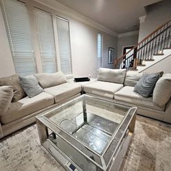 Modern Light Gray Sectional w/ Ottoman – Clean & Comfy – Delivery Available