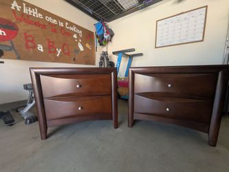 Matching Pair of Dark Wood Nightstands