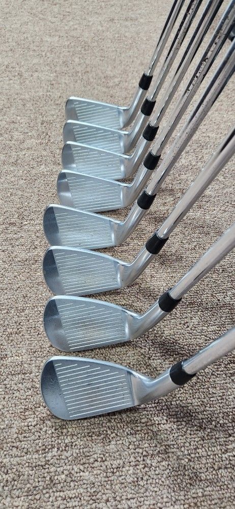 Titleist Irons. 718 Cb/mb Combo Set
