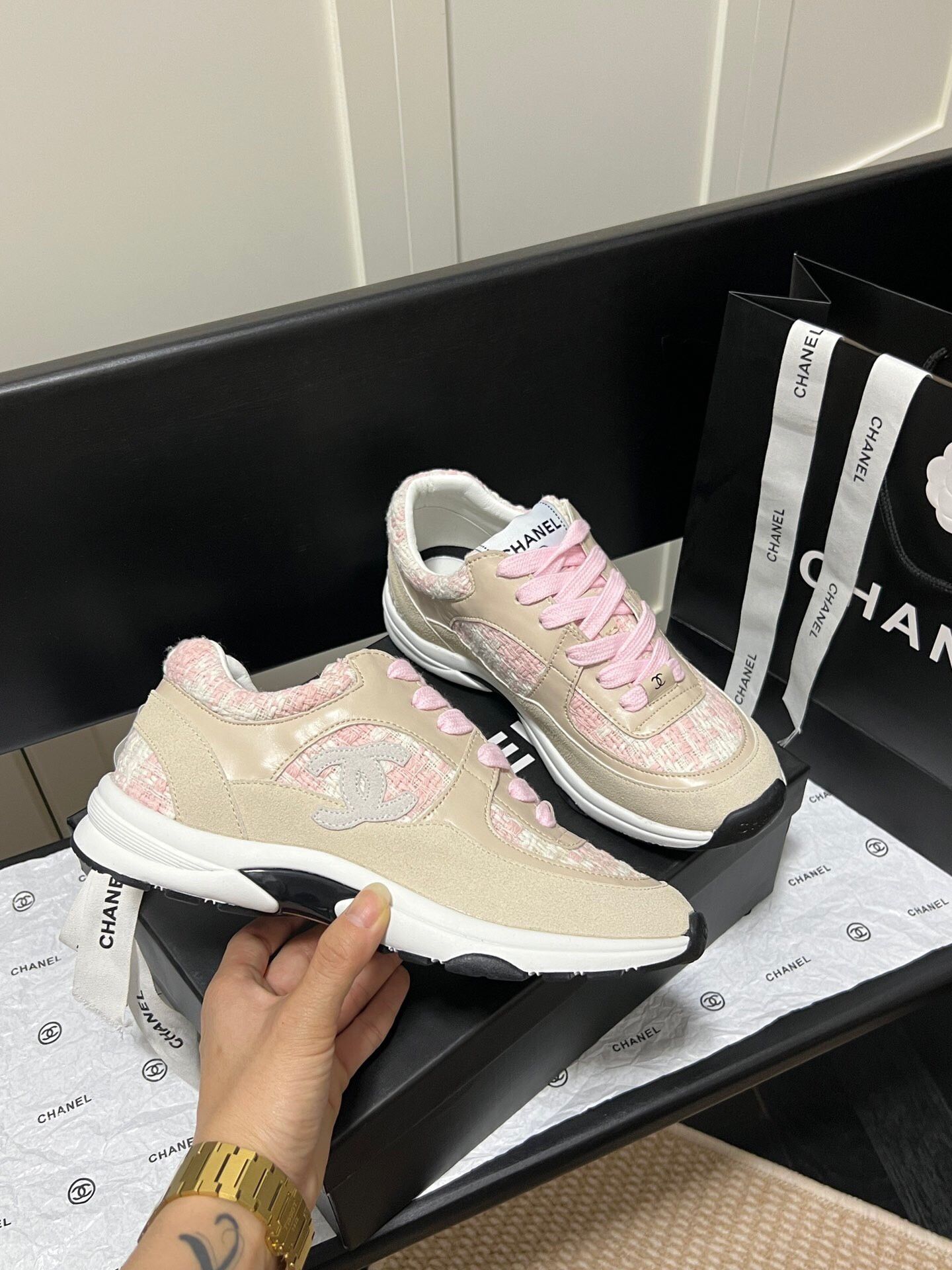 Women's Sneakers
