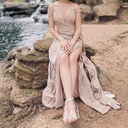 Rose prom dress