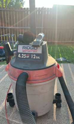 RIGID Wet Dry vacuum