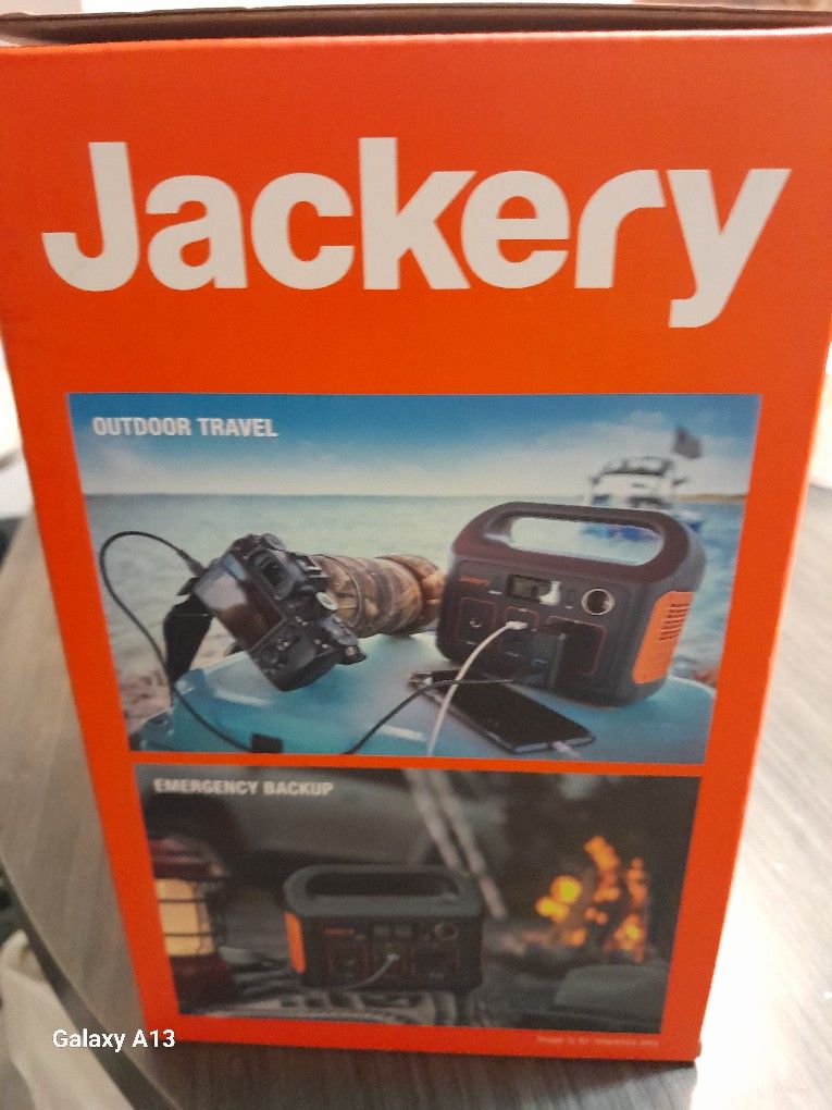 Jackery Explorer 