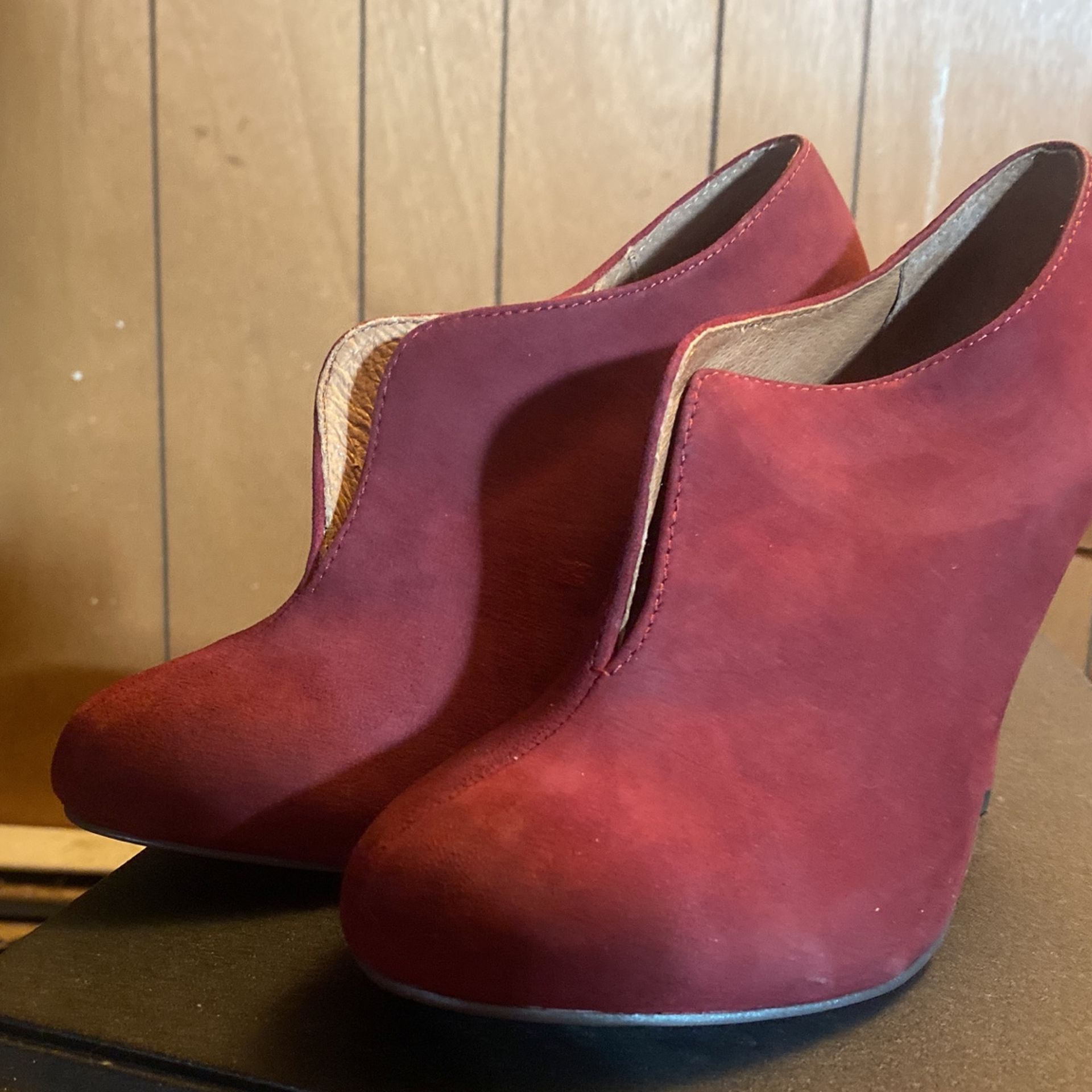 ALDO Red Boots Size 7! 