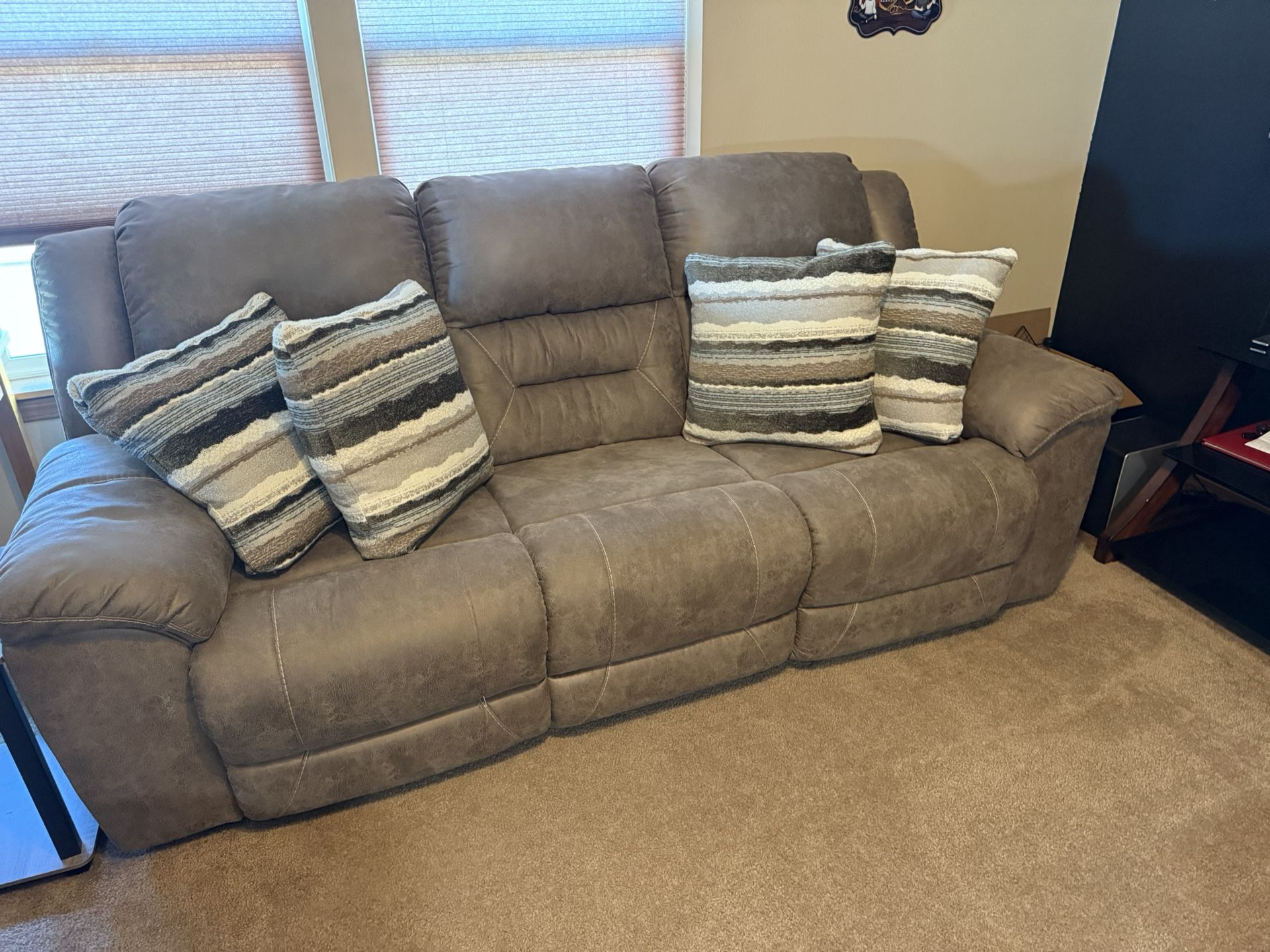 Power Reclining Sofa Couch