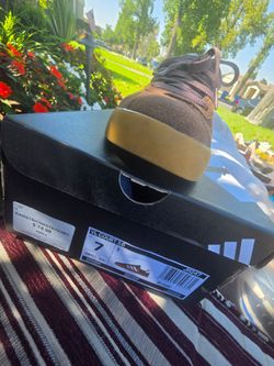 Adidas Sneakers