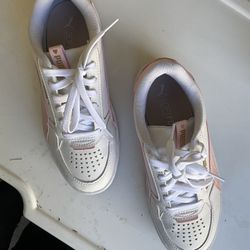 Pumas Women’s 8