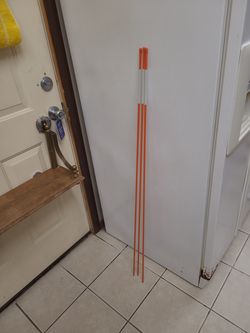 3 48" driveway markers