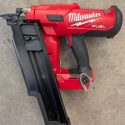 2744-20 Milwaukee M18 21° Framing Nailer 