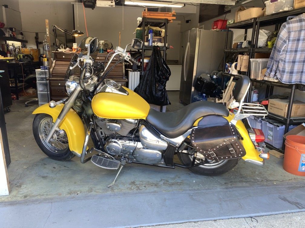 2005 Suzuki 805cc Cruiser c50