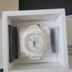 New Omega Moonswatch White Snoopy edition