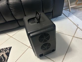 Mini fridge