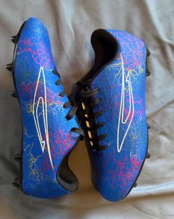 Men’s soccer cleats