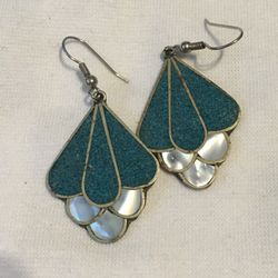 Shell silver earrings