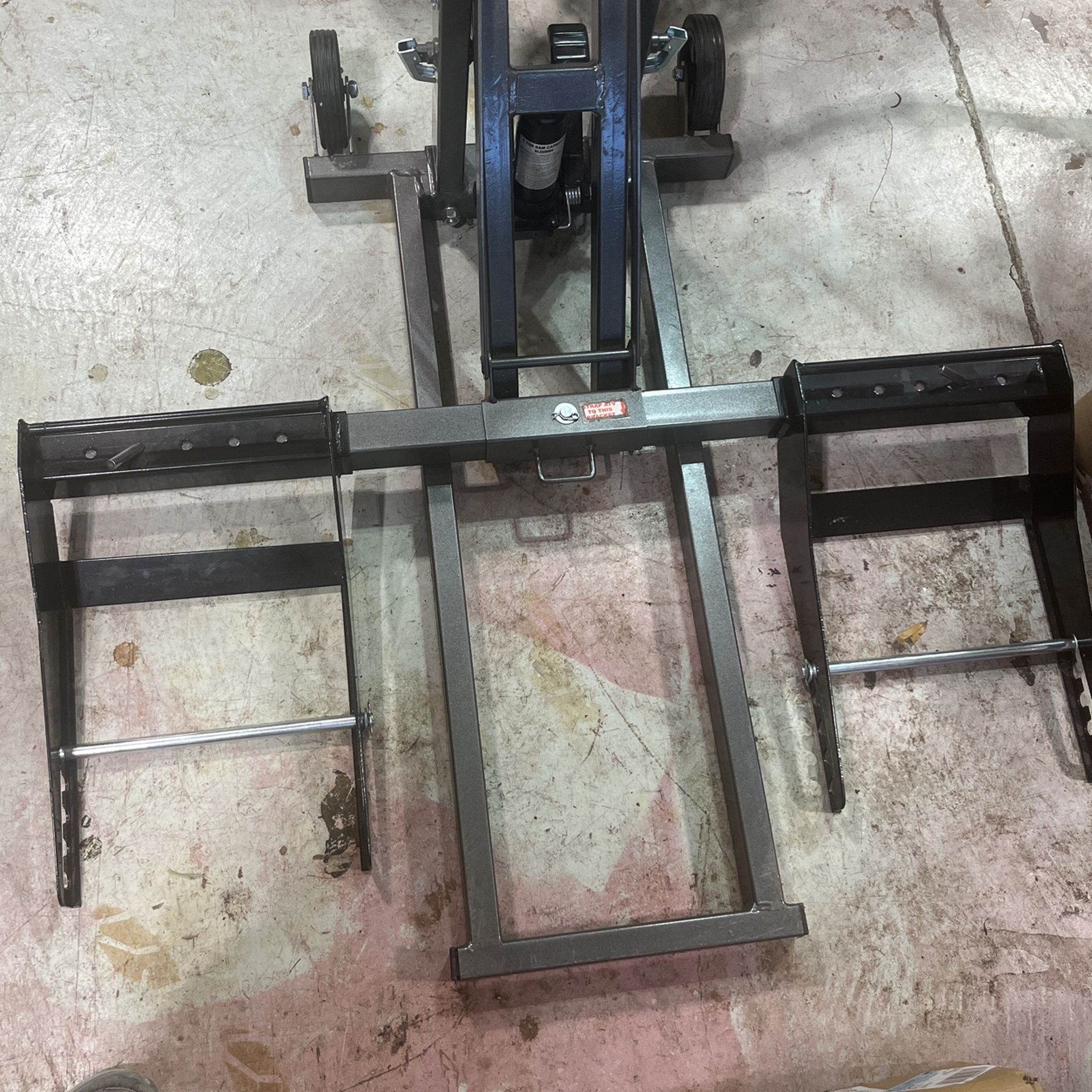 Lawn Tractor Lift