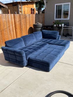 Free Delivery! Blue Sectional Couch with Ottoman