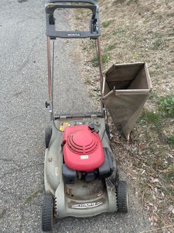 Curb Alert 🚨 FREE‼️LAWNMOWER‼️‼️