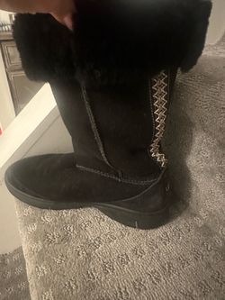 UGG